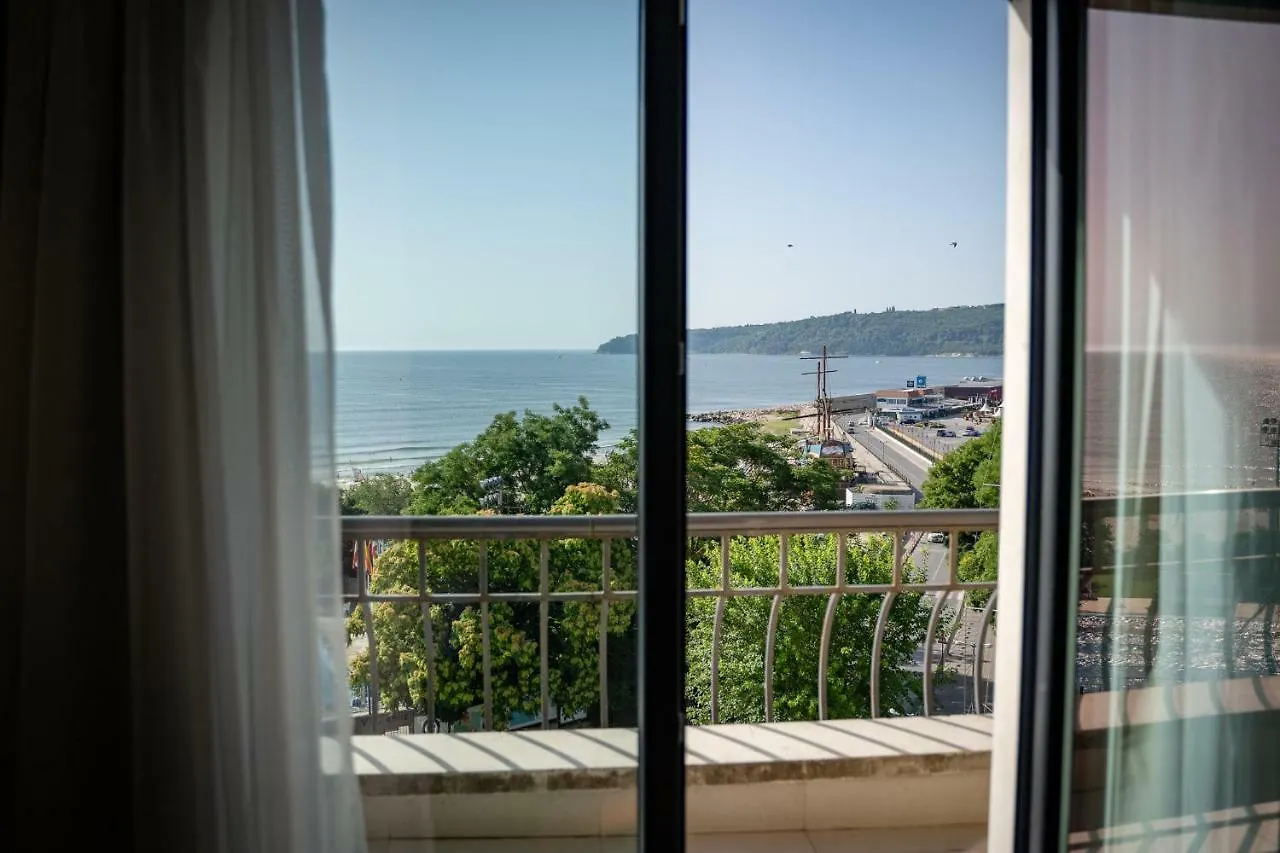 Panorama Hotel - Free Ev Charging Station Varna